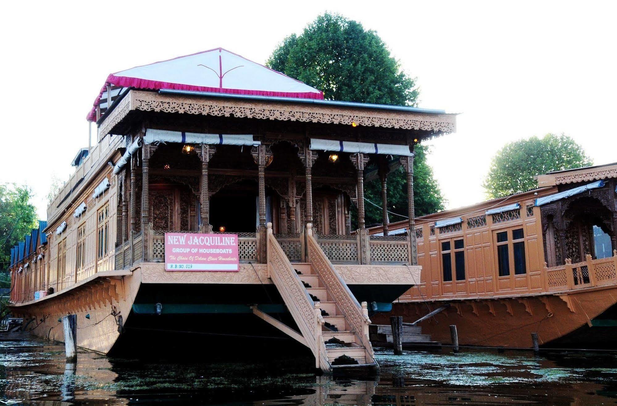 New Jacquline Heritage Houseboats Srīnagar Exteriör bild